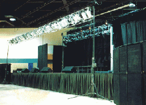 stage side small 1